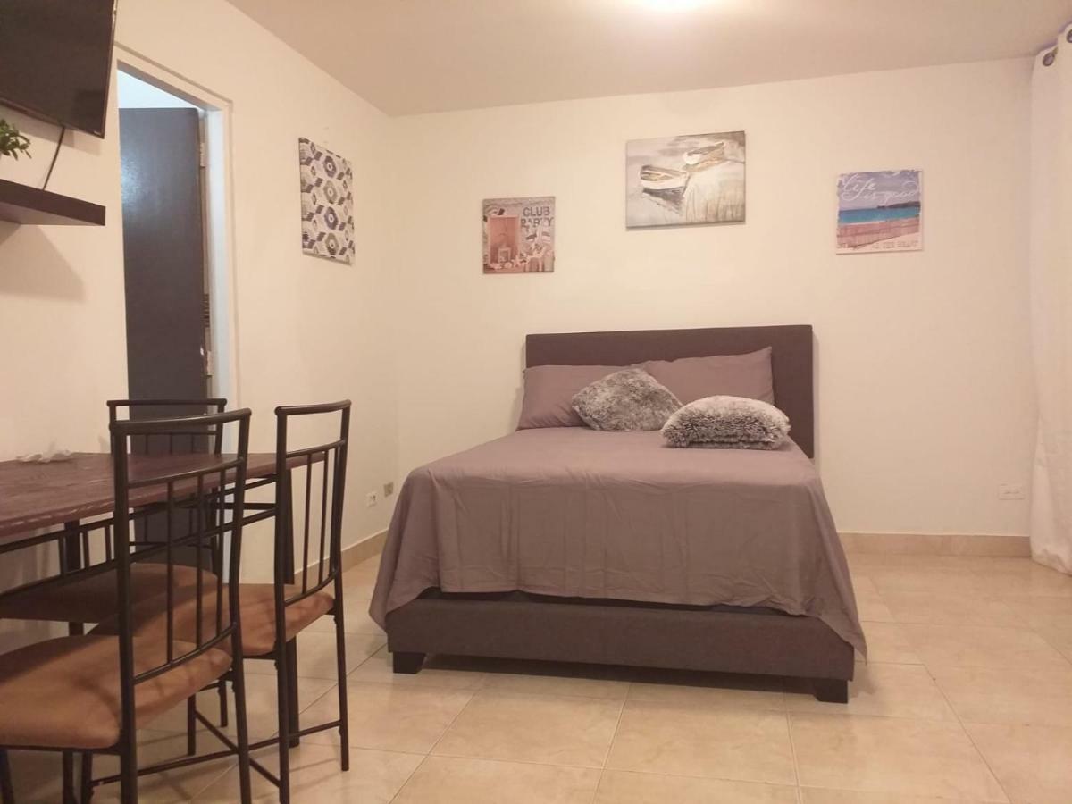 Beach Front Apt 4 At Isla Verde Tower Apartman San Juan Kültér fotó
